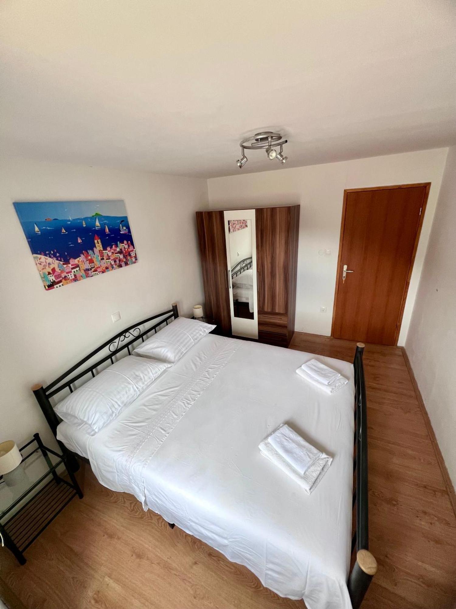 Apartments Tudor Nikola Χβαρ Εξωτερικό φωτογραφία