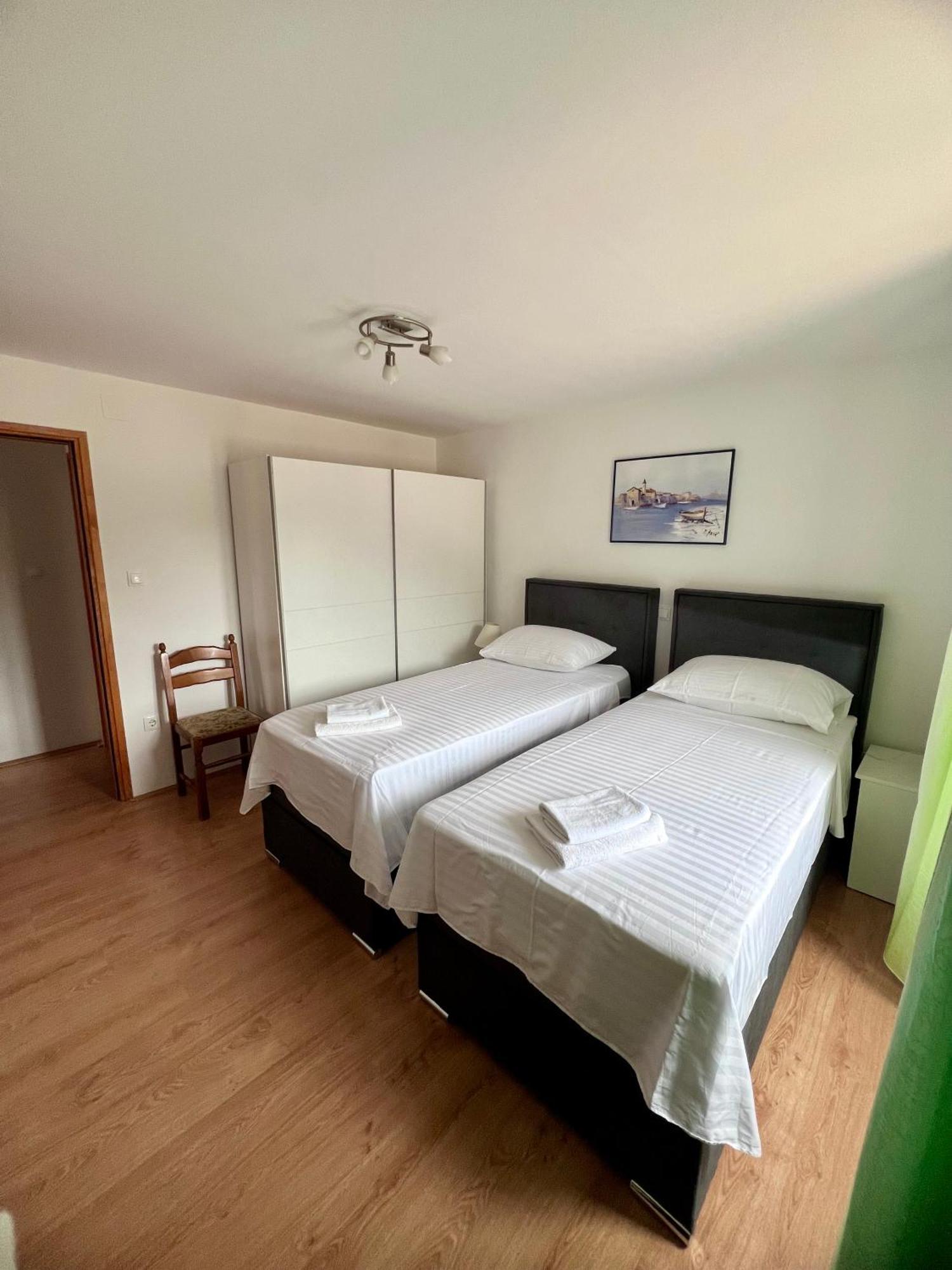 Apartments Tudor Nikola Χβαρ Εξωτερικό φωτογραφία